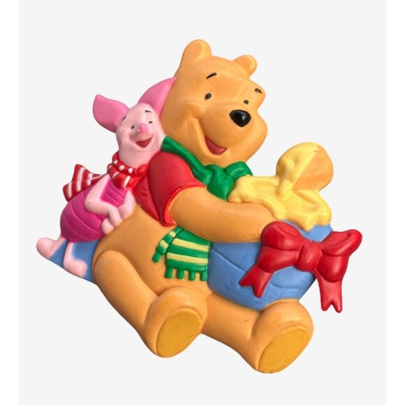 Hallmark Disney Winnie the Pooh and Piglet Christmas Lapel Pin - Picture 3 of 10